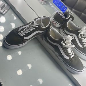 green vans like new worn once